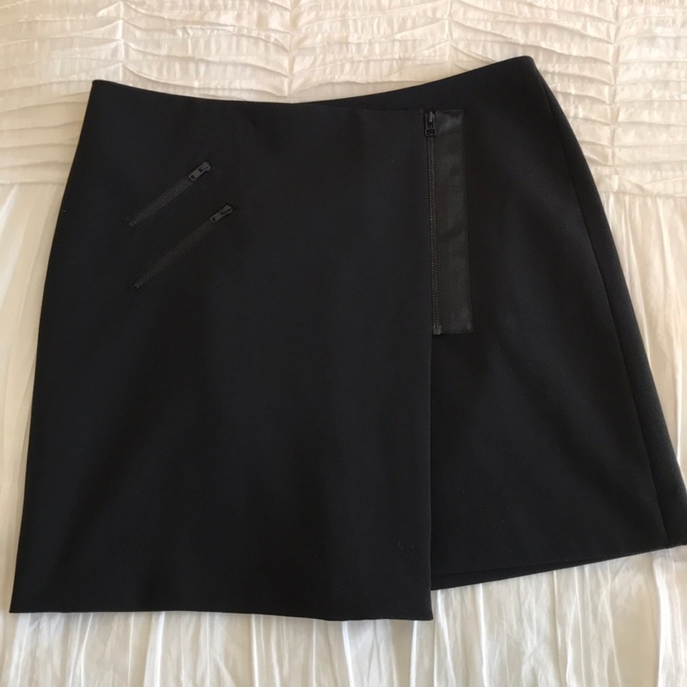 Madewell skirt with zippers